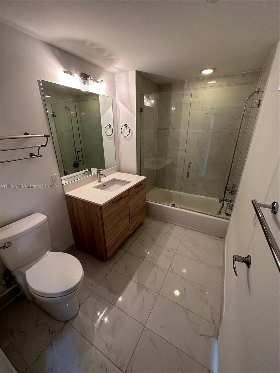 16385 Biscayne Blvd # 2716