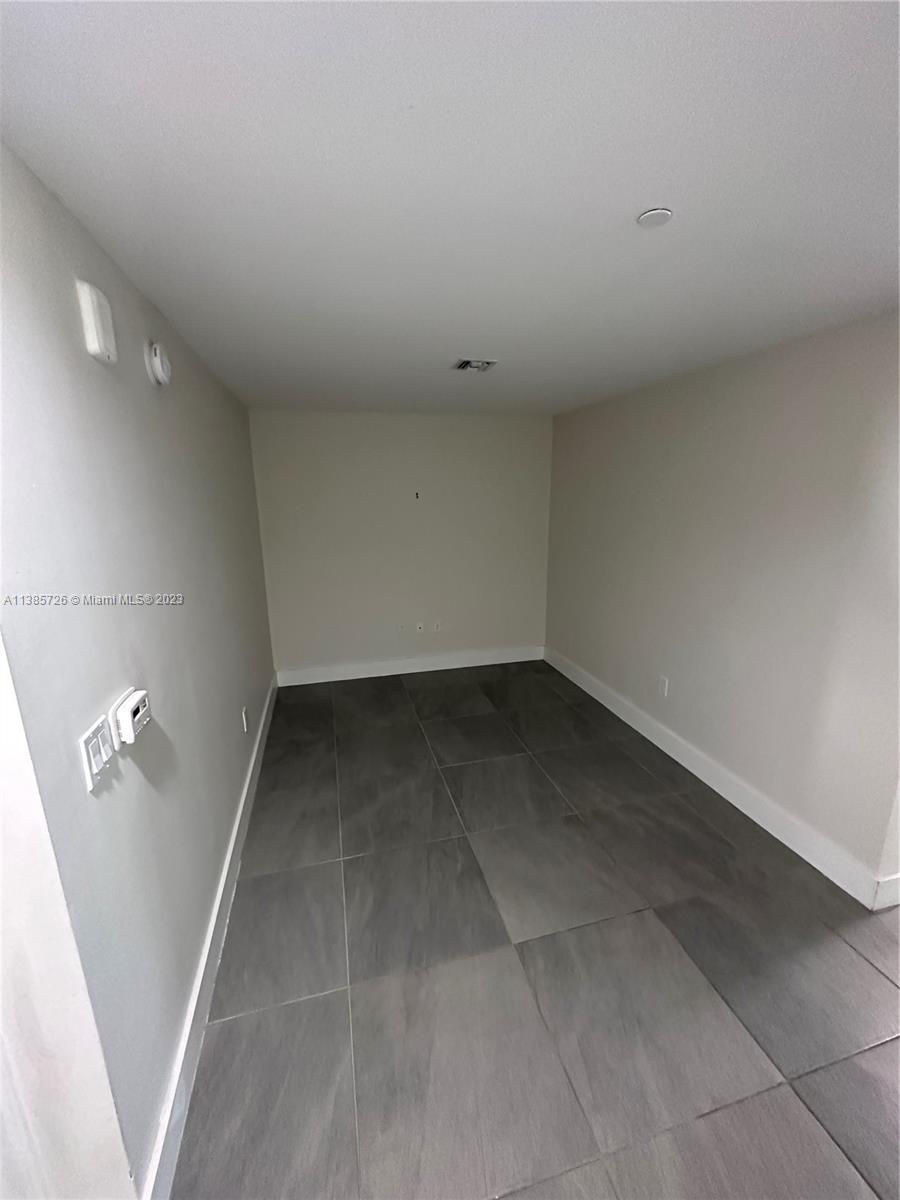 16385 Biscayne Blvd # 2716