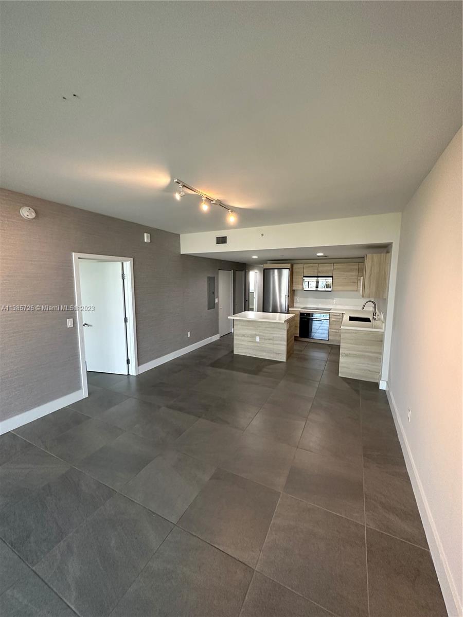 16385 Biscayne Blvd # 2716