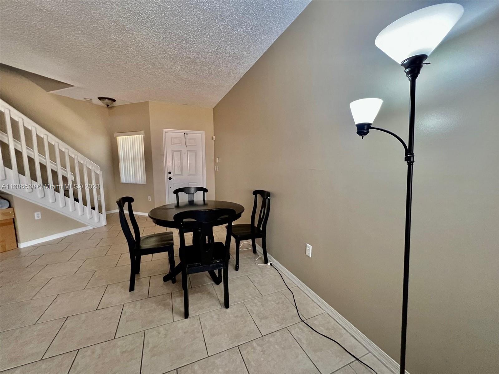 2319 SE 24 AV Unit: 2319