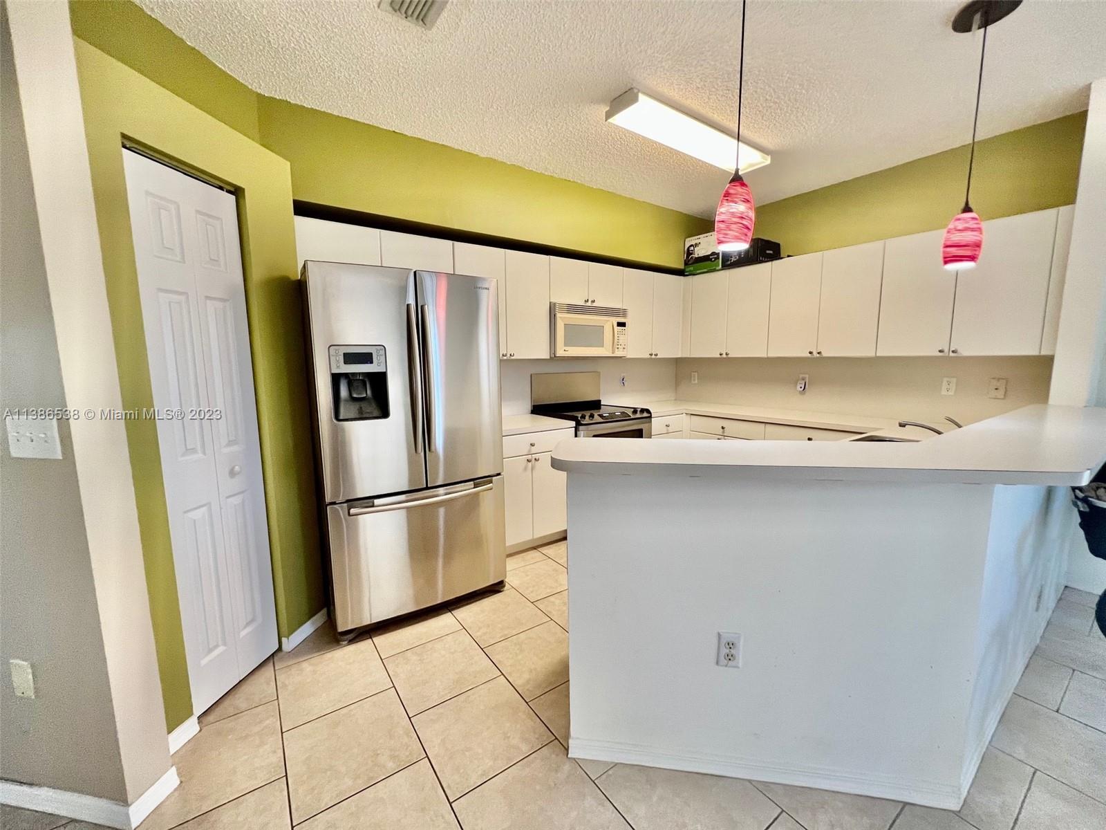 2319 SE 24 AV Unit: 2319