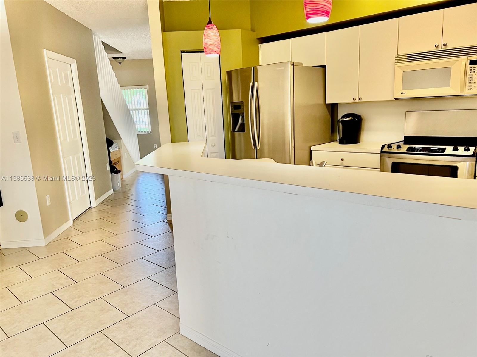 2319 SE 24 AV Unit: 2319