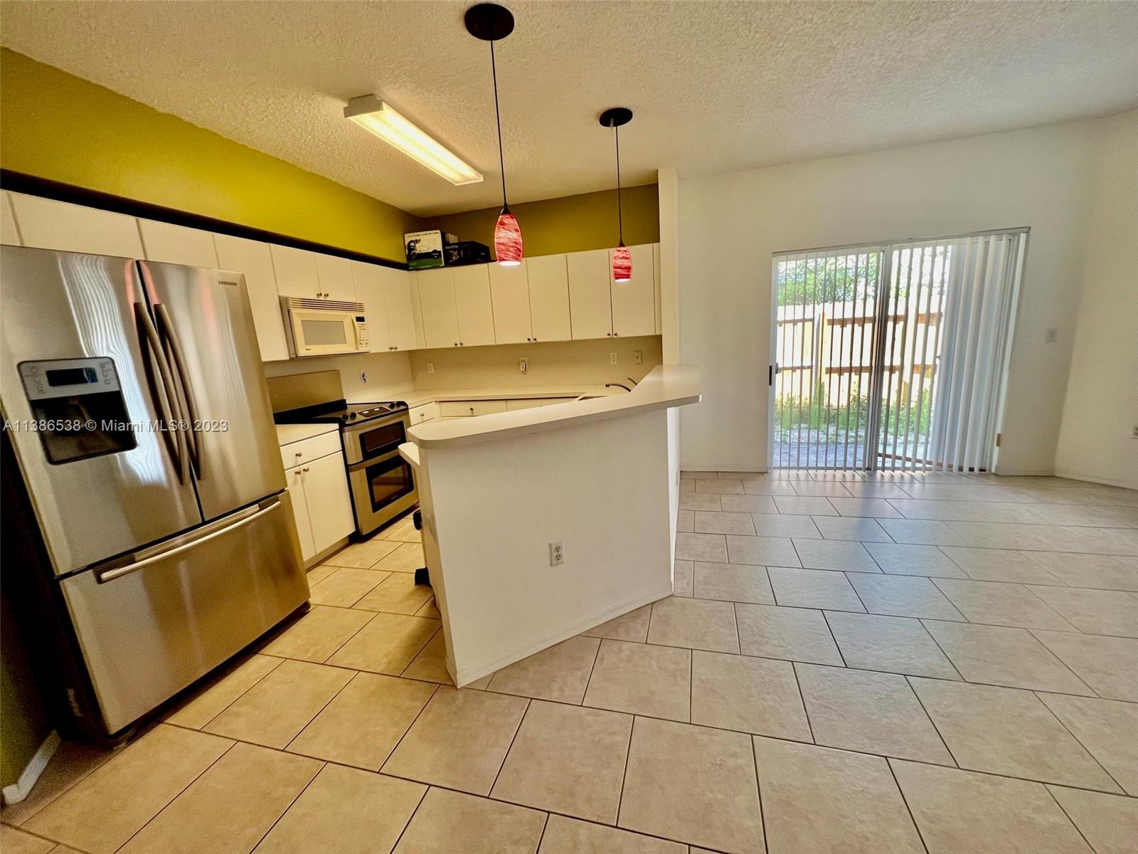 2319 SE 24 AV Unit: 2319