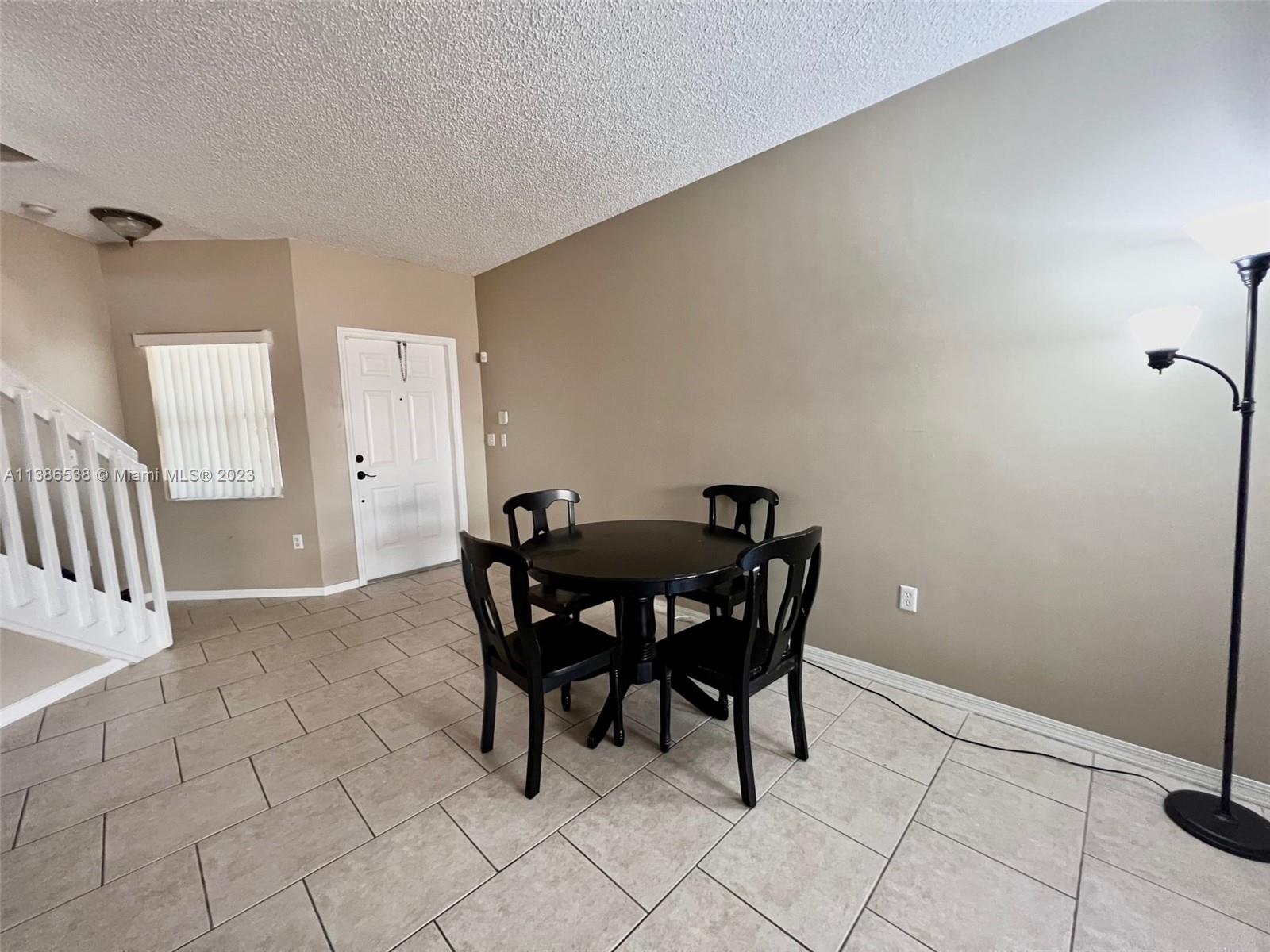 2319 SE 24 AV Unit: 2319
