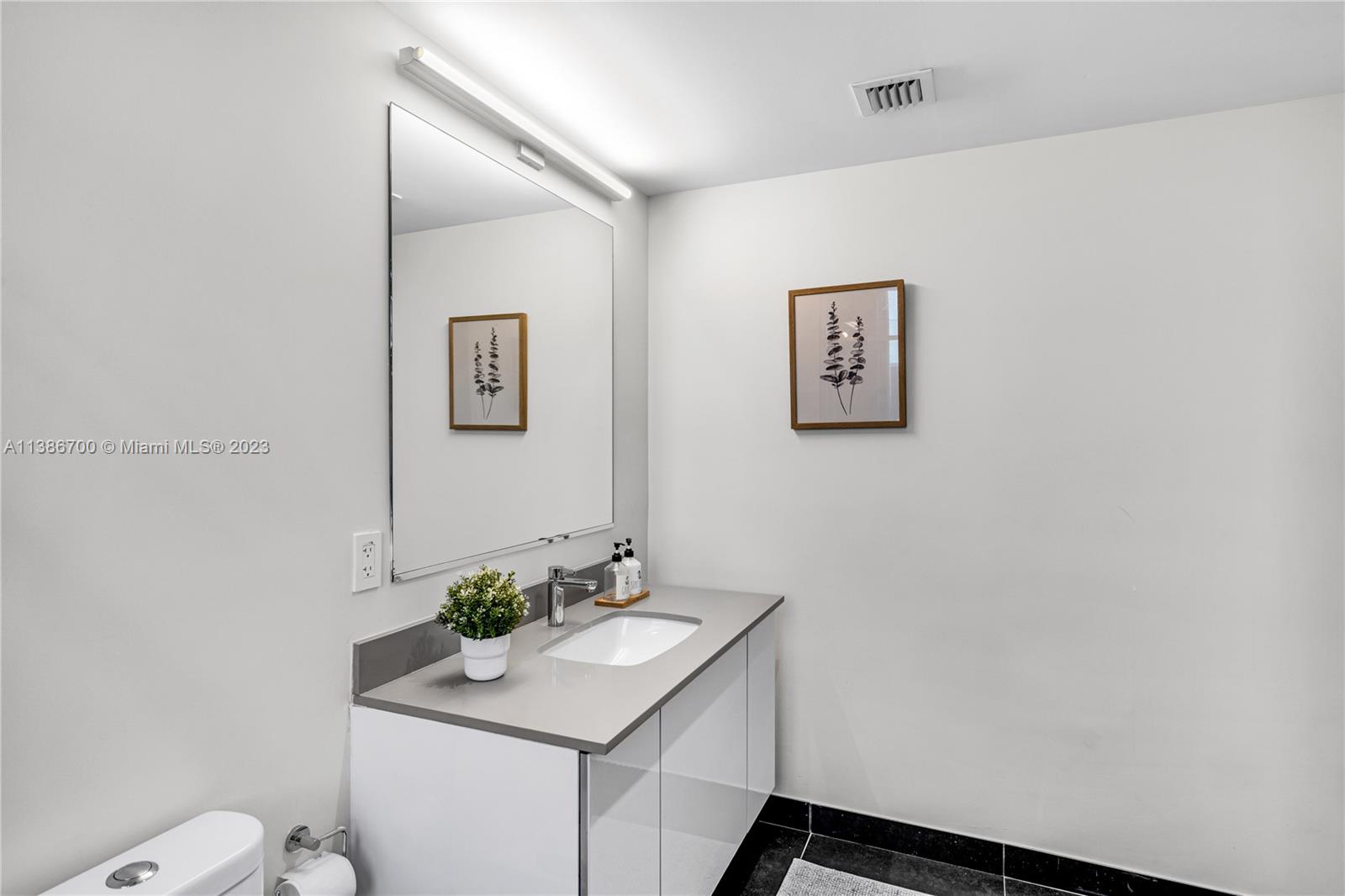 1600 NE 1st Ave Unit: 2020
