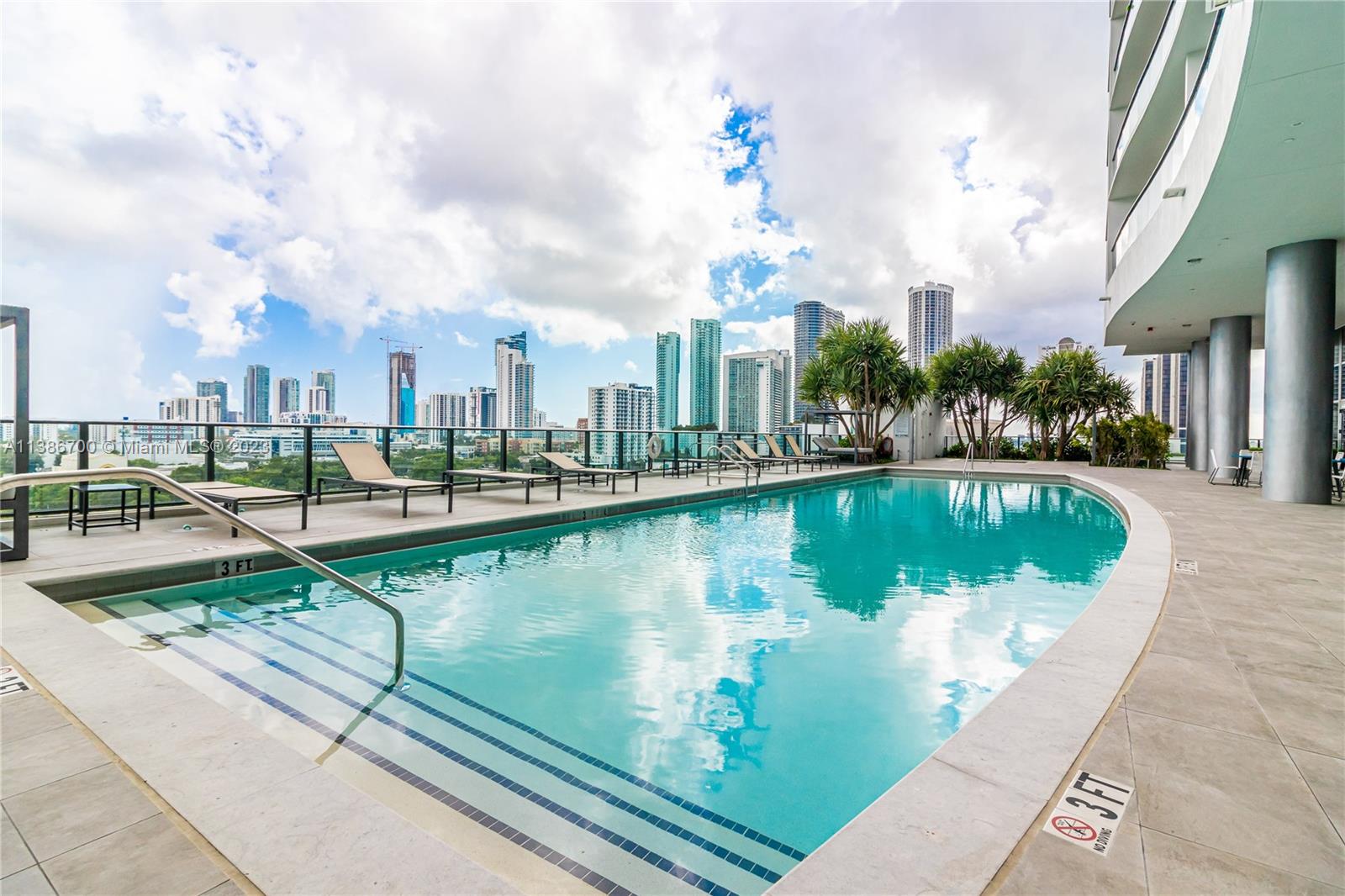 1600 NE 1st Ave Unit: 2020