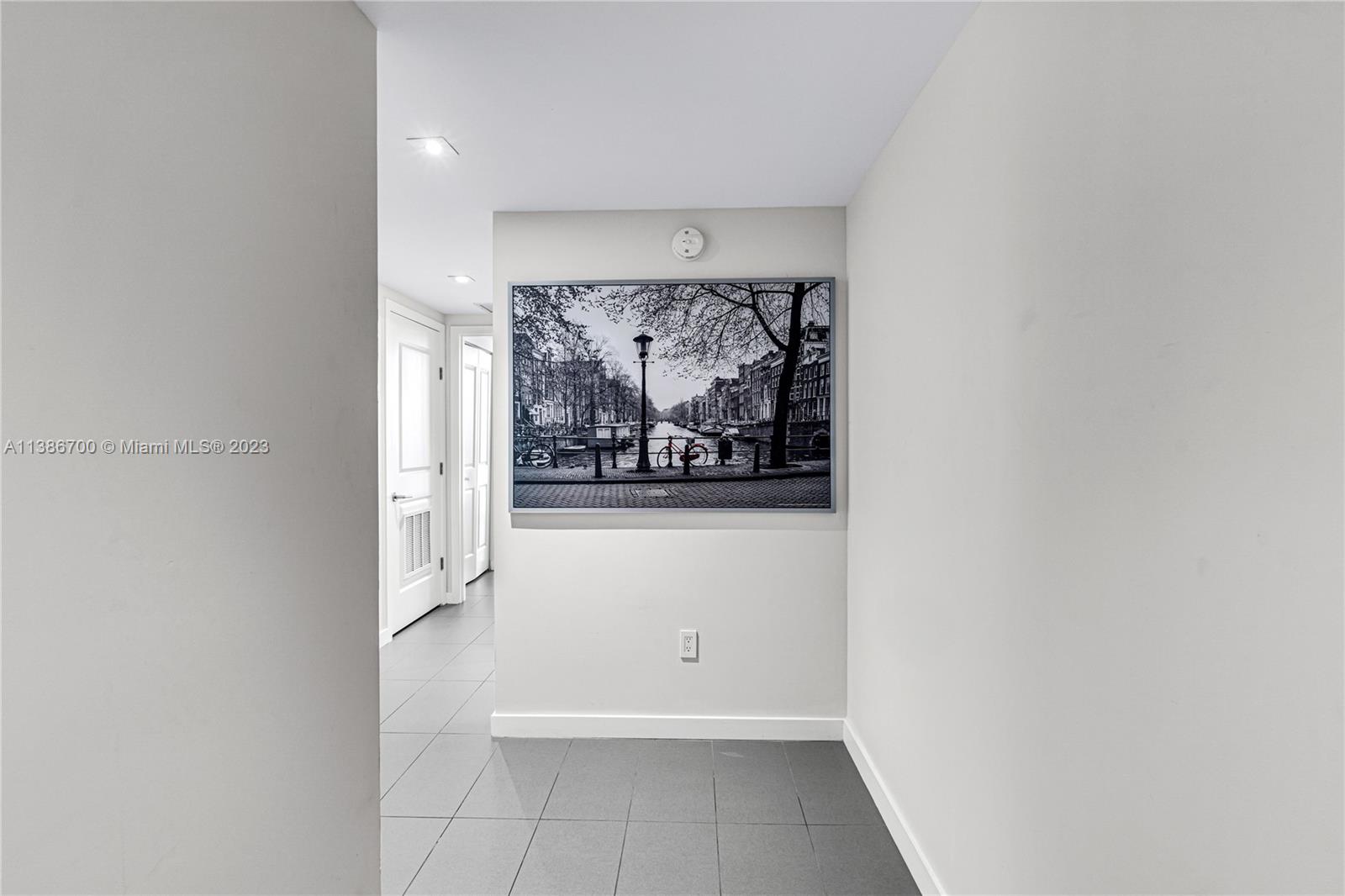 1600 NE 1st Ave Unit: 2020