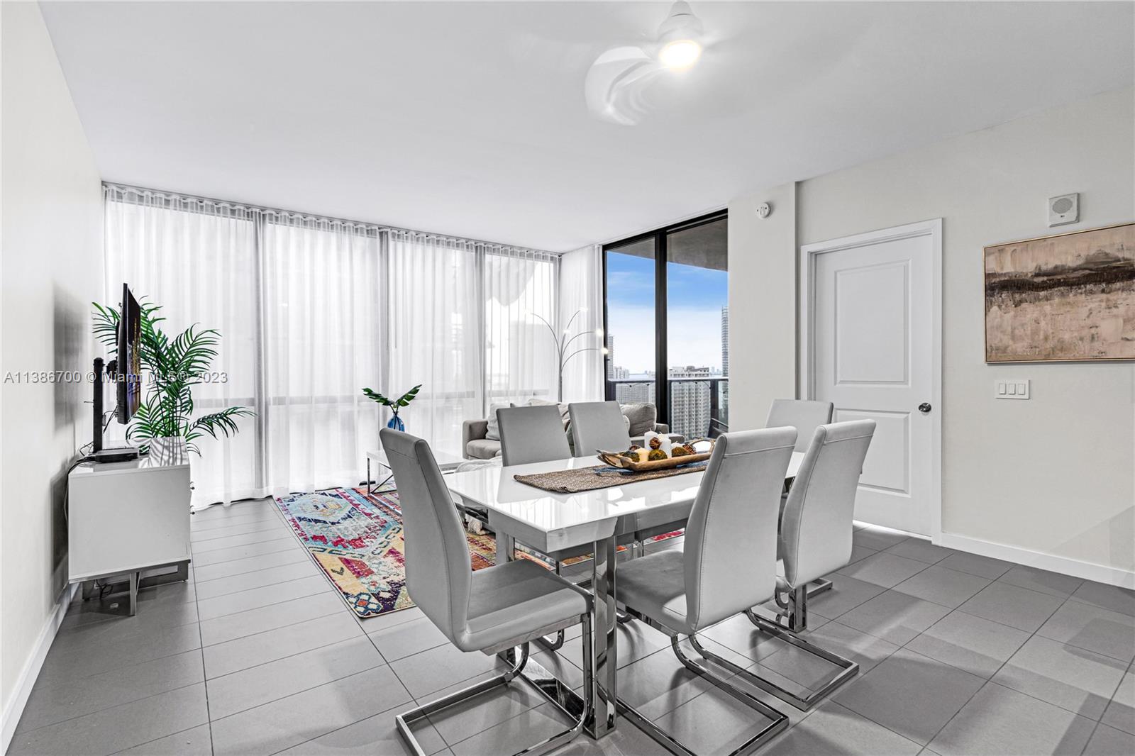 1600 NE 1st Ave Unit: 2020