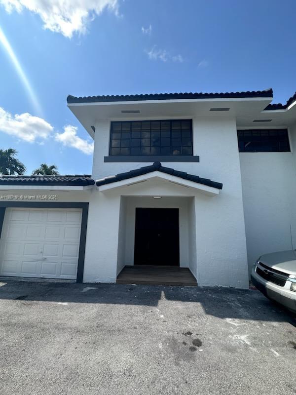 825 NW 33rd Ave Unit: 825