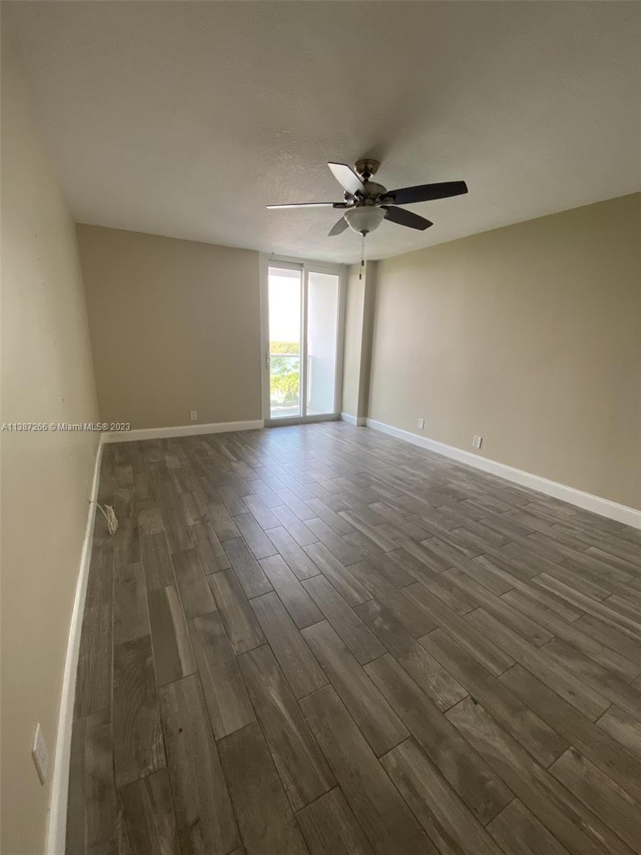 100 Bayview Dr Unit: 618
