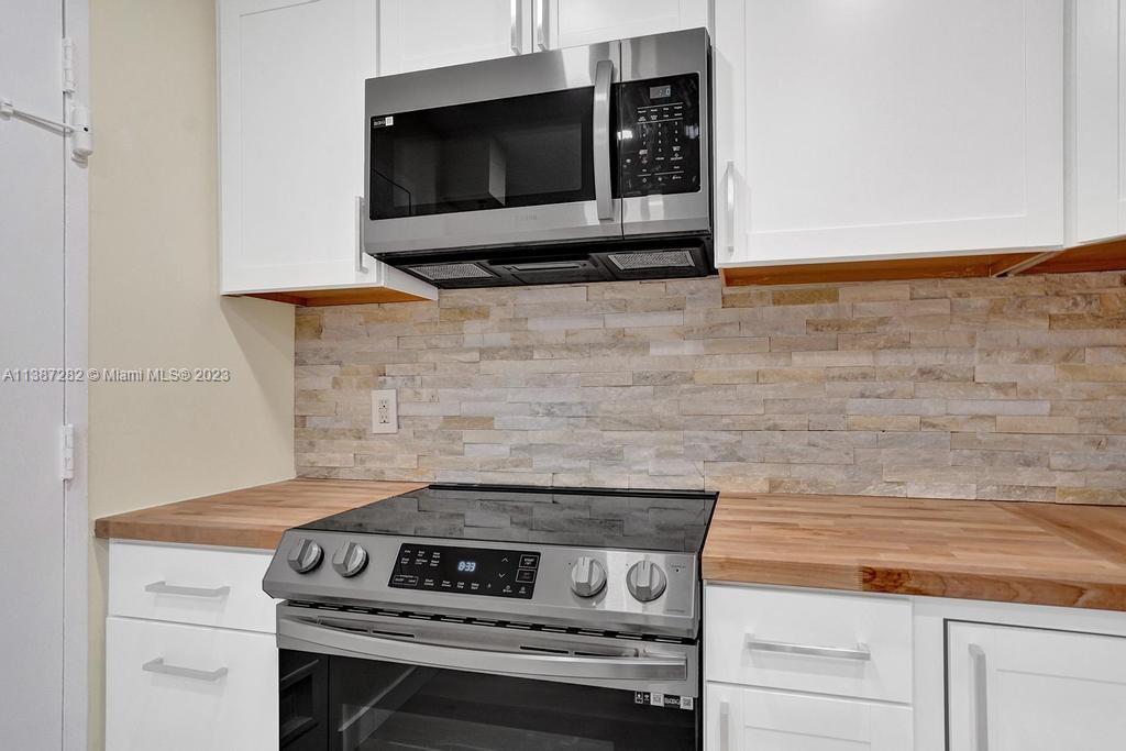 400 Kings Point Dr Unit: 1016