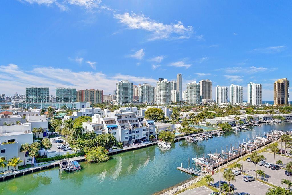 400 Kings Point Dr Unit: 1016