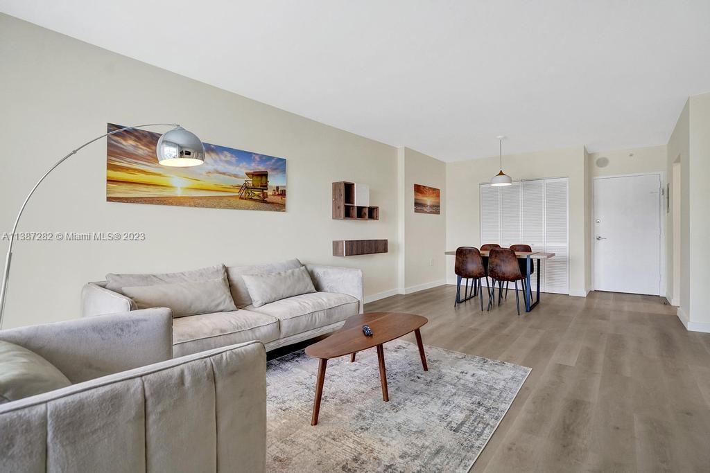 400 Kings Point Dr Unit: 1016