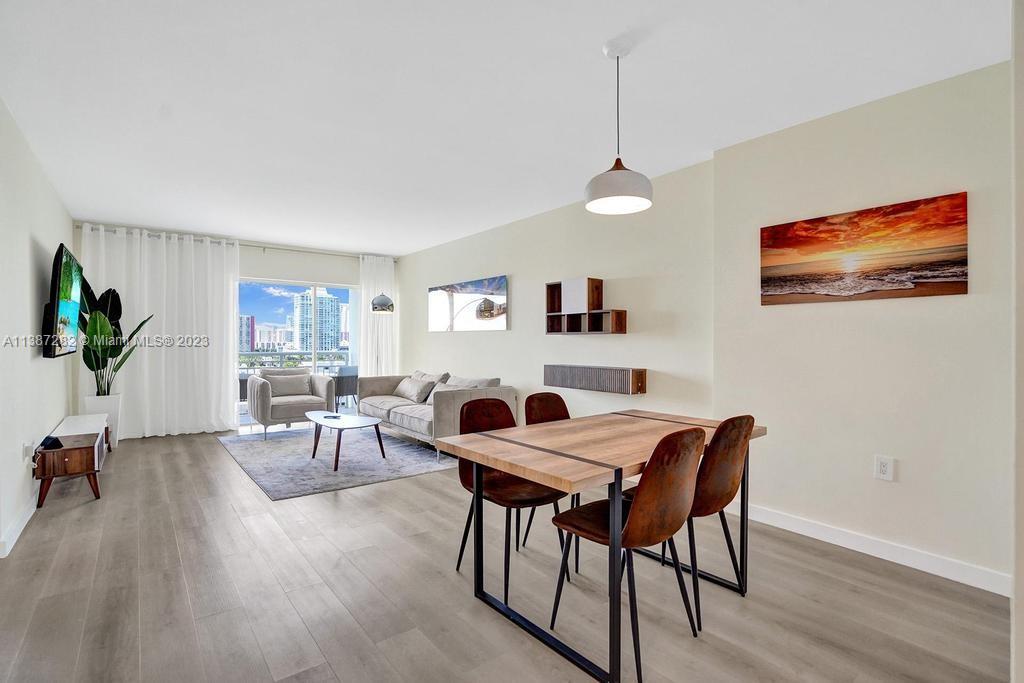 400 Kings Point Dr Unit: 1016