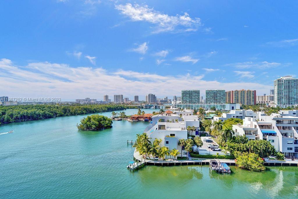 400 Kings Point Dr Unit: 1016