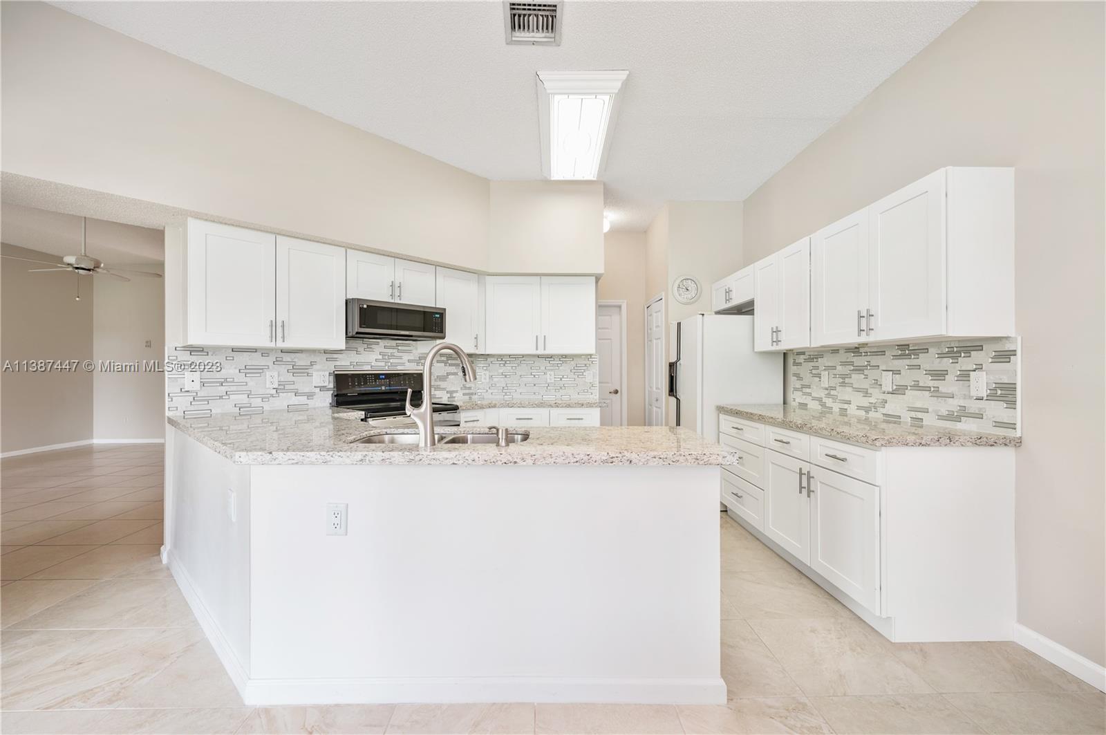 2380 SE 7th Pl