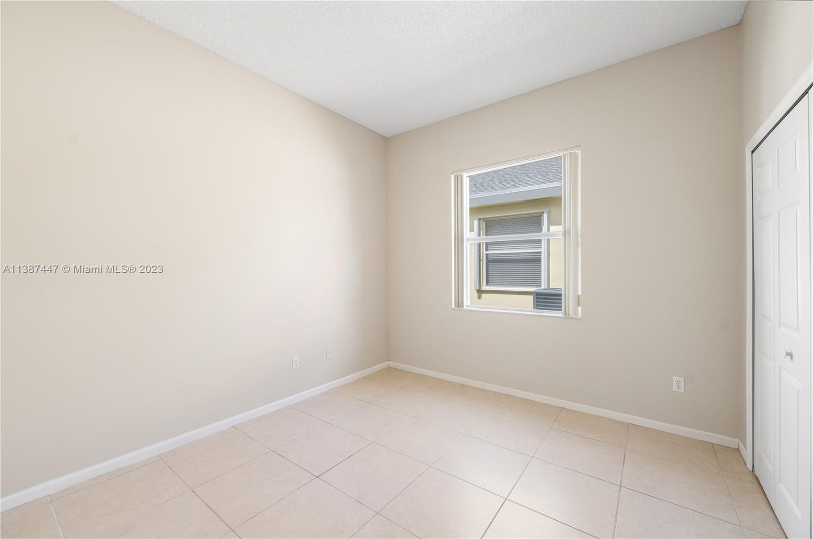 2380 SE 7th Pl
