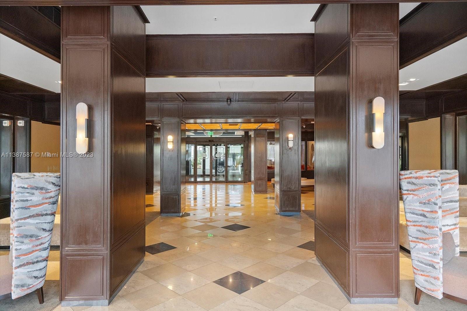 600 NE 36th St Unit: 1417