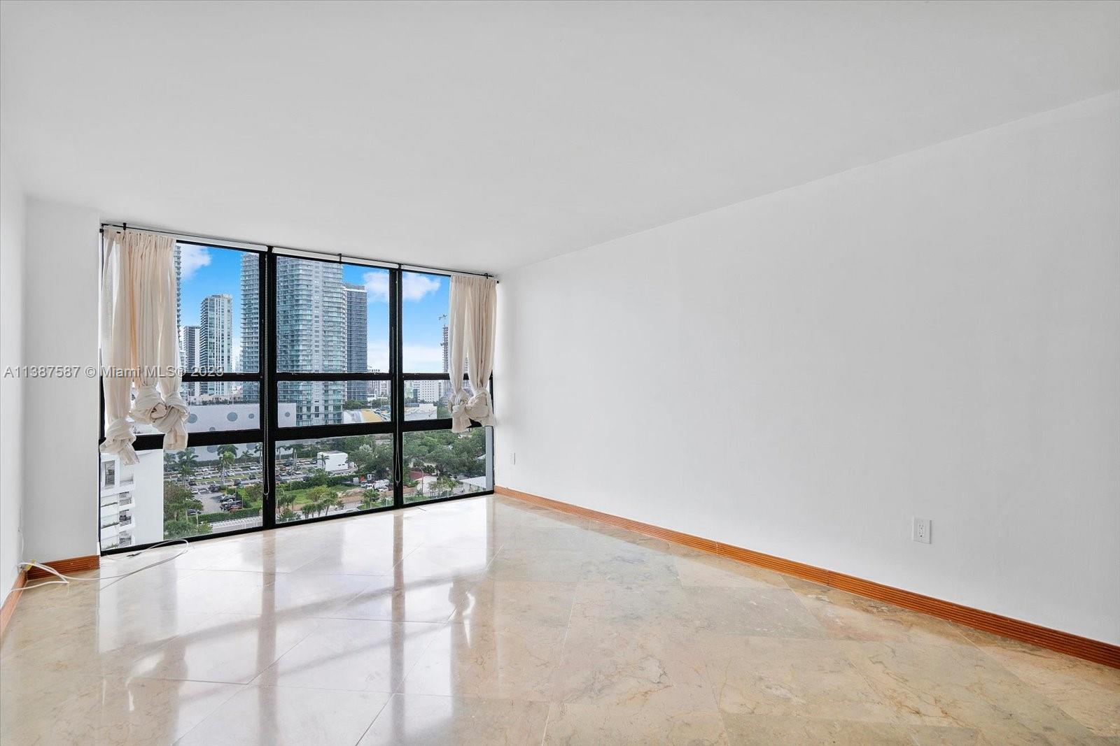 600 NE 36th St Unit: 1417