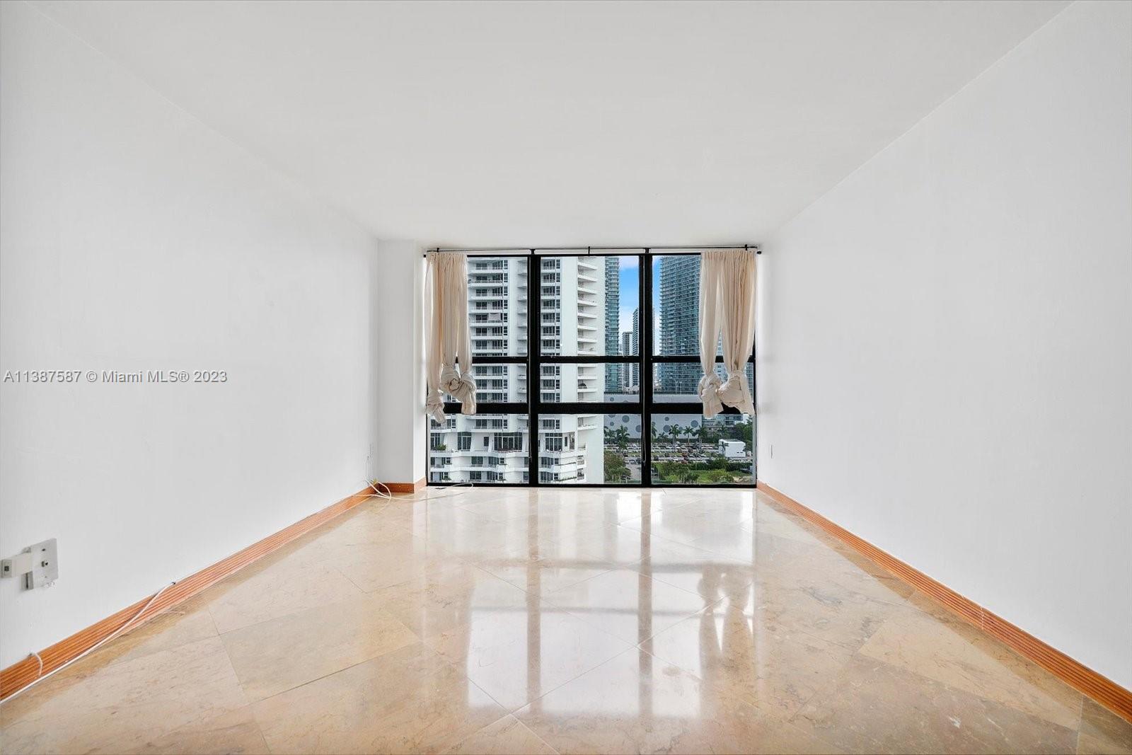 600 NE 36th St Unit: 1417