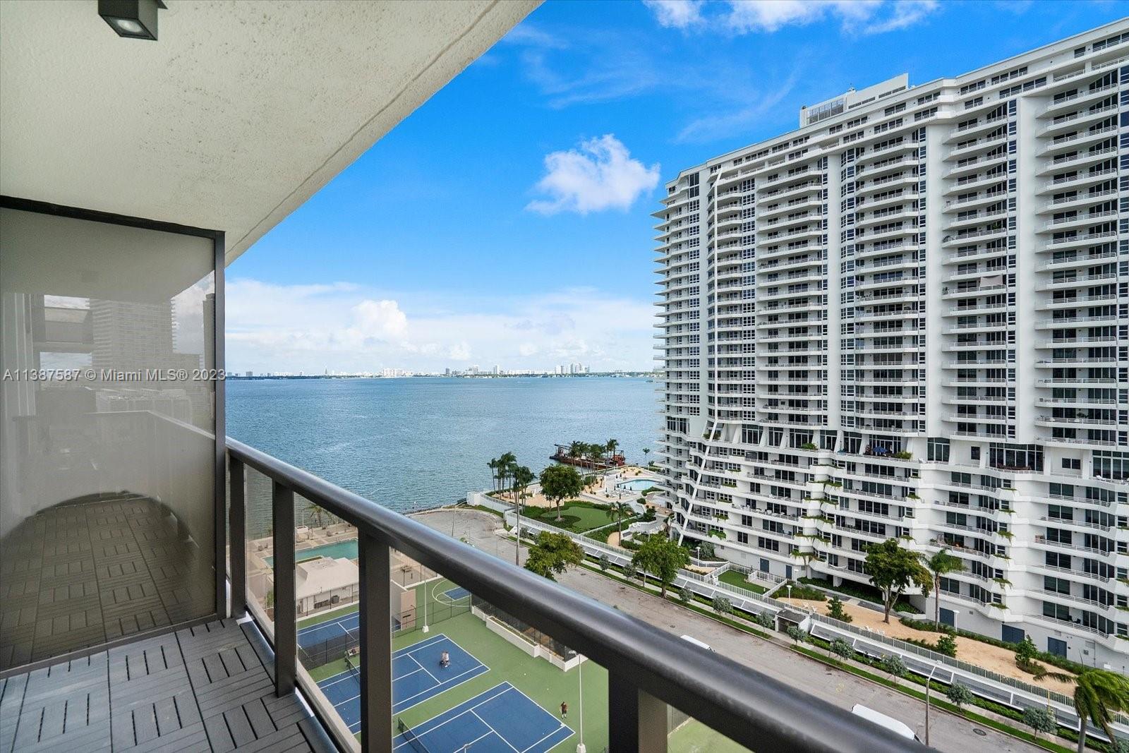 600 NE 36th St Unit: 1417