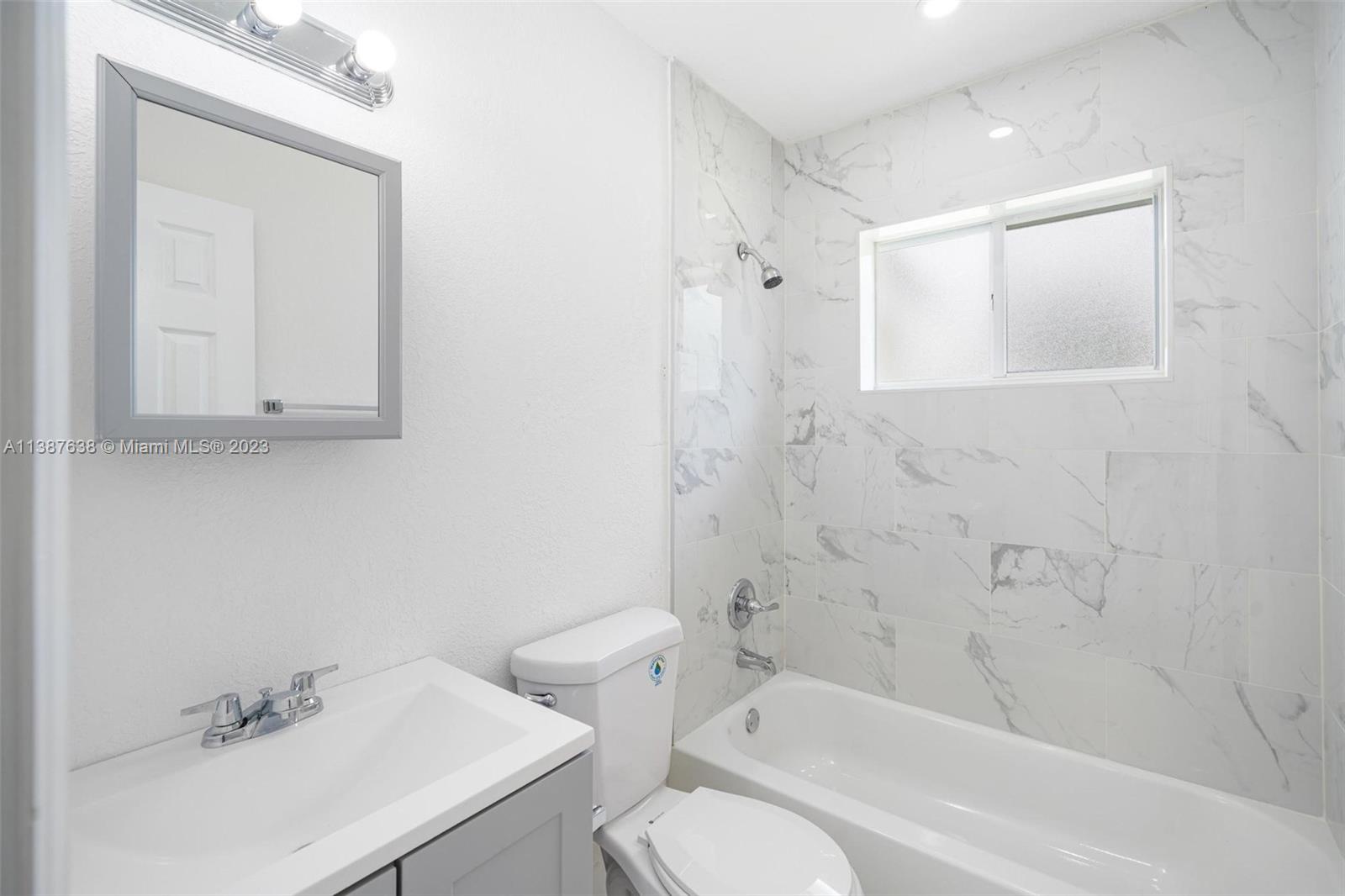 1810 SW 70th Ave Unit: 1810