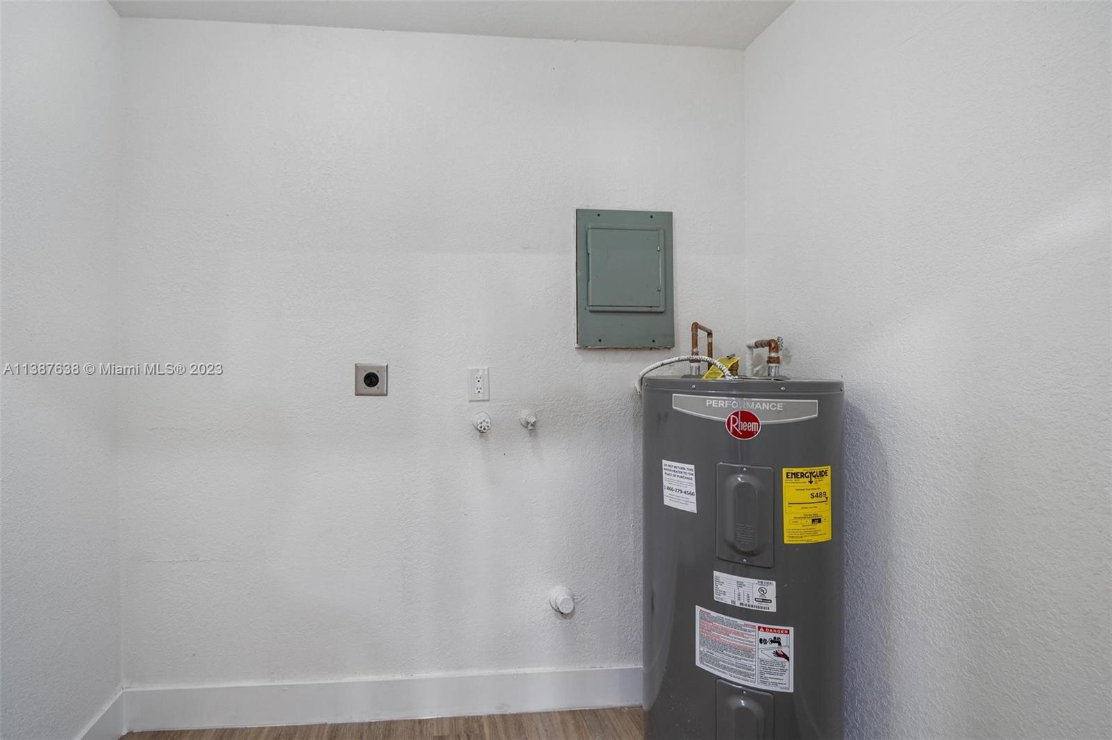 1810 SW 70th Ave Unit: 1810