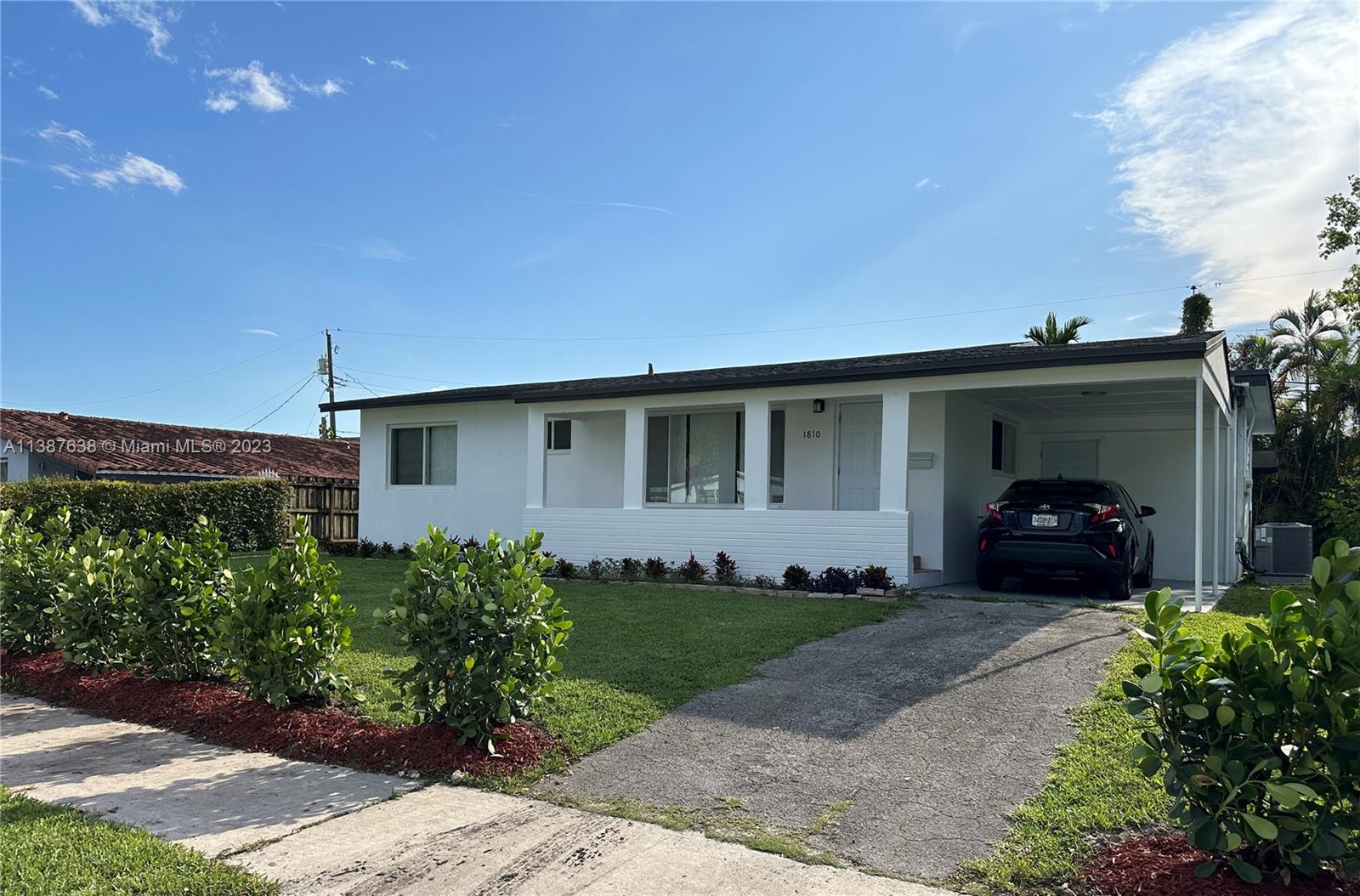 1810 SW 70th Ave Unit: 1810