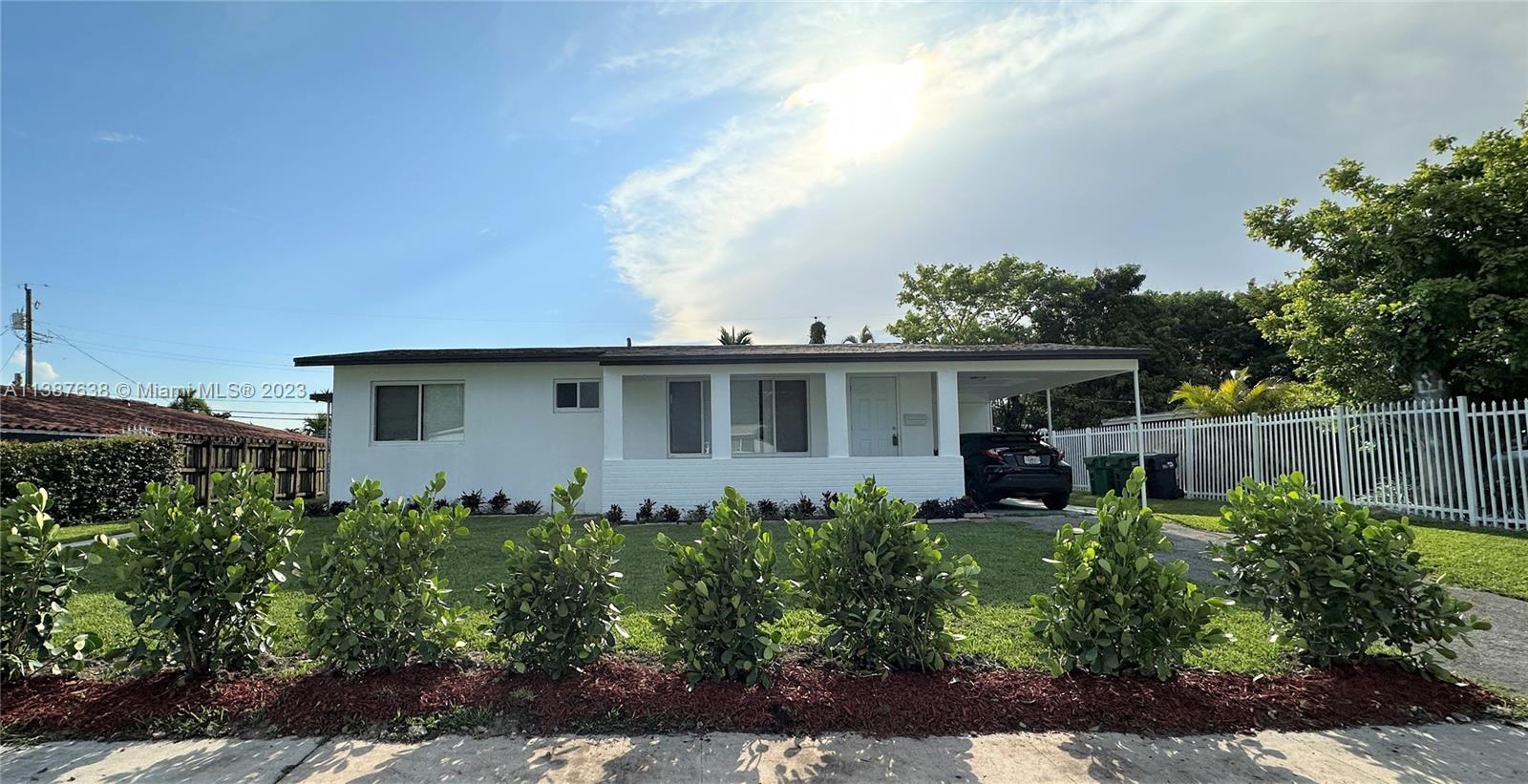 1810 SW 70th Ave Unit: 1810