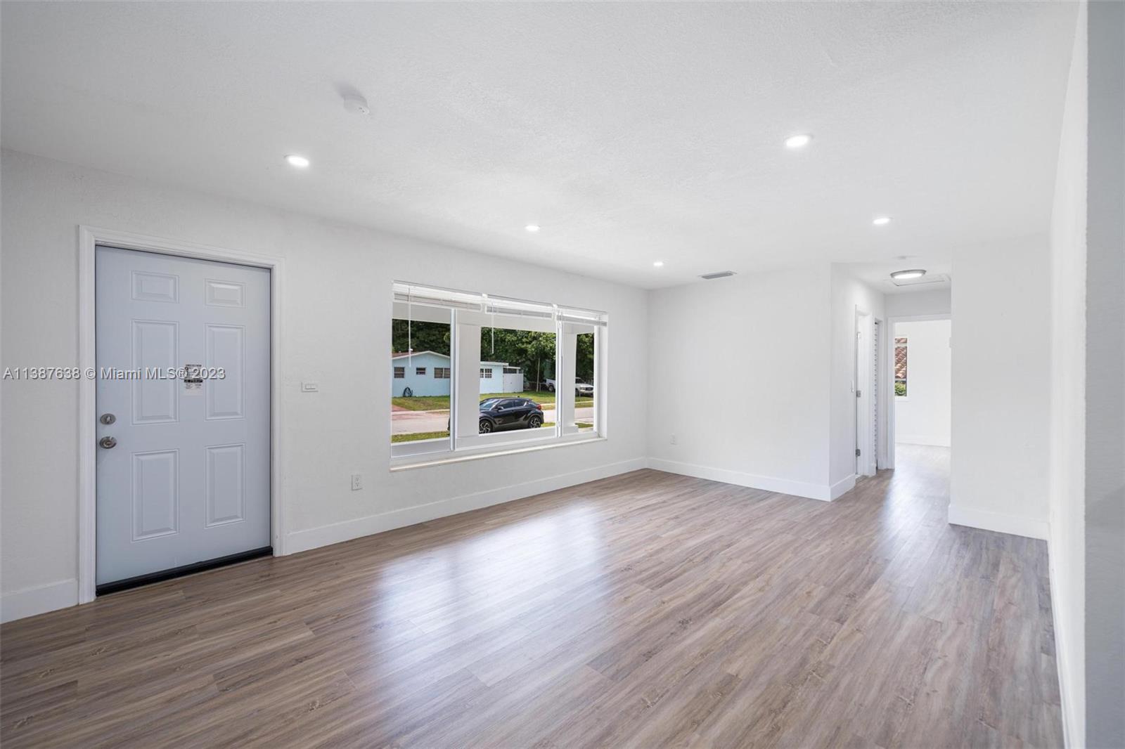 1810 SW 70th Ave Unit: 1810