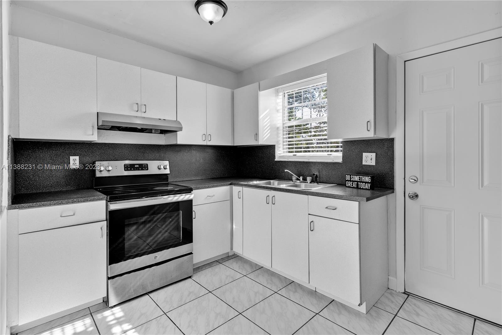 1450 NW 127th St