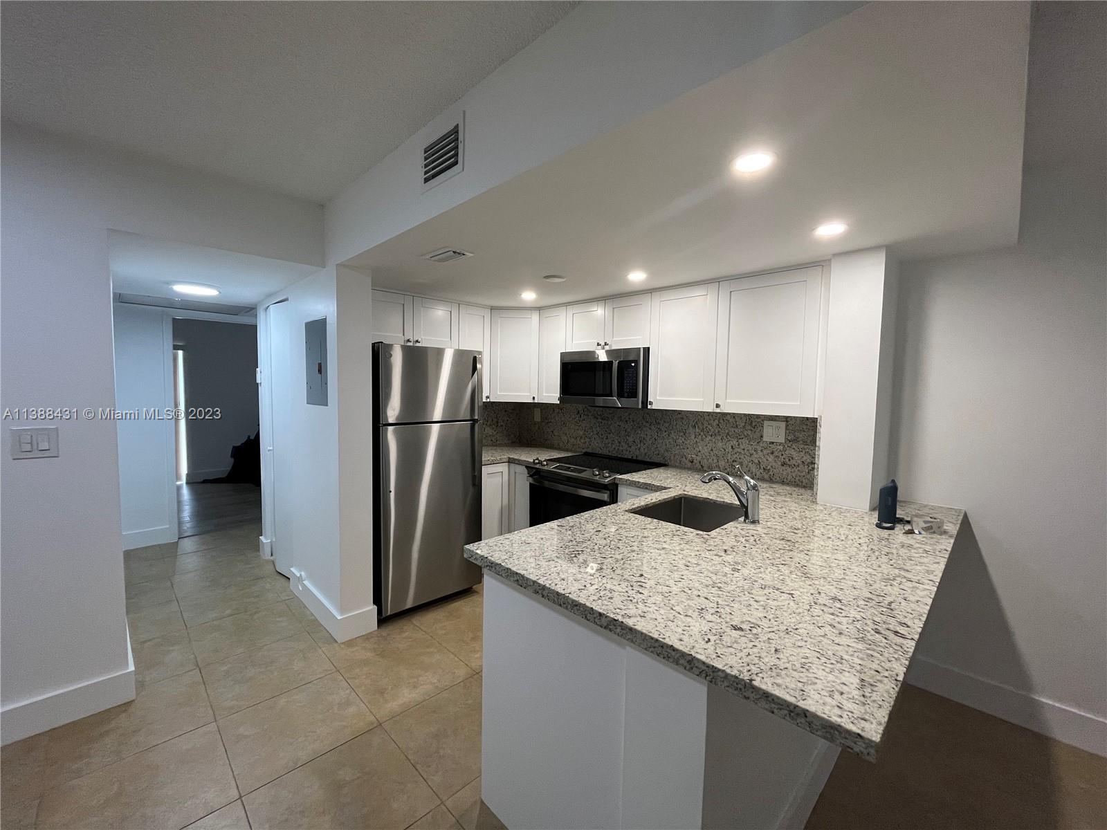 8660 NW 5th Ter Unit: 15-102