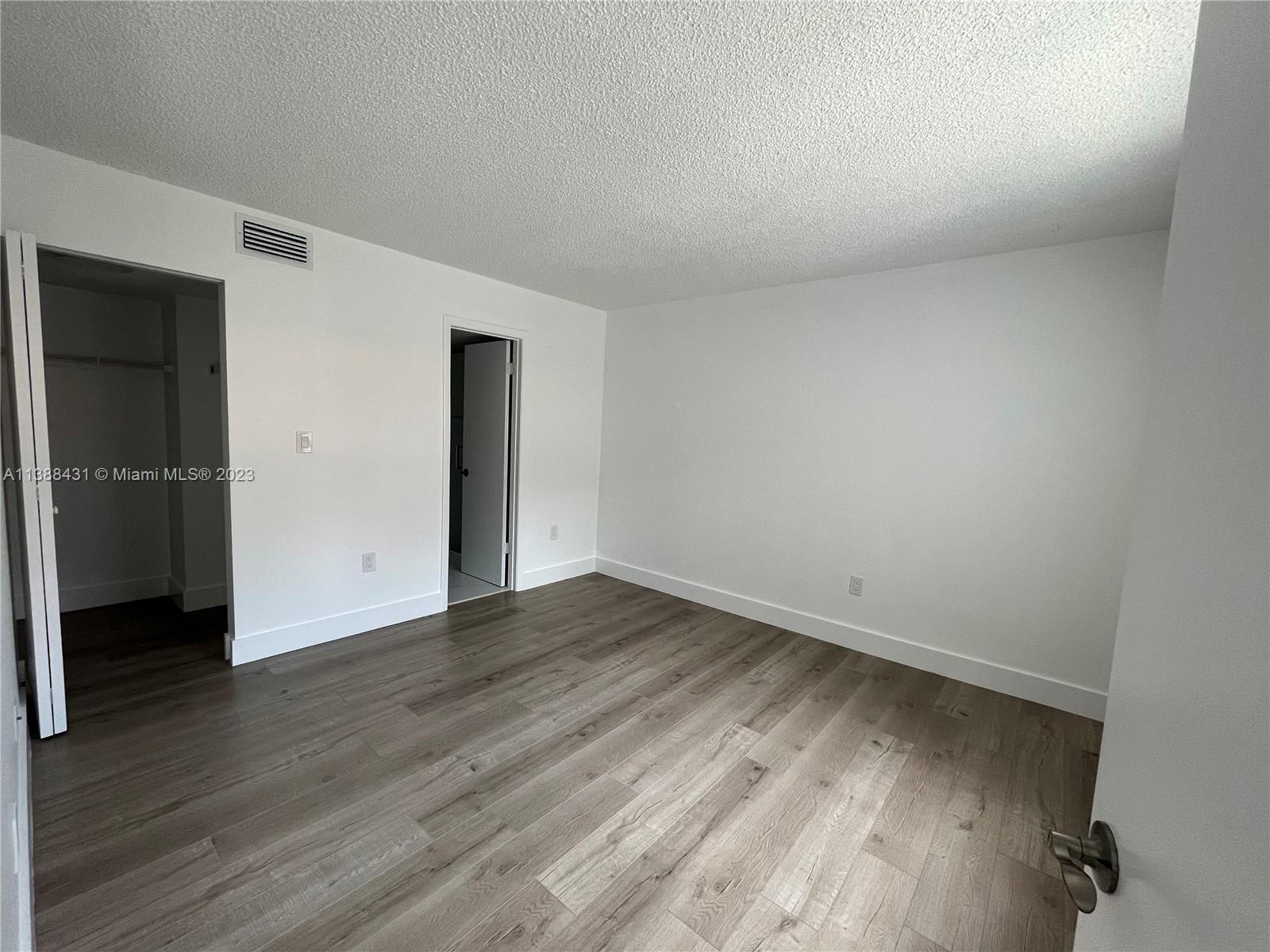 8660 NW 5th Ter Unit: 15-102