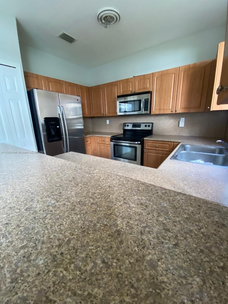 2441 SE 14th Ave # 373