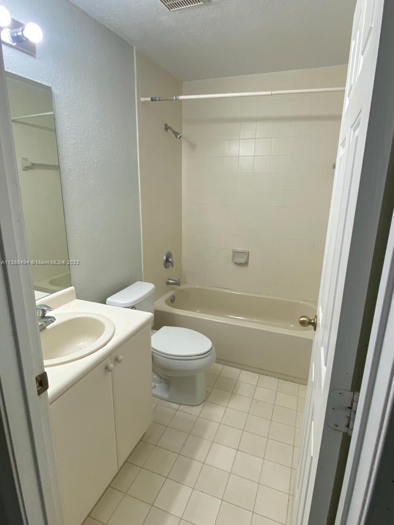 2441 SE 14th Ave # 373