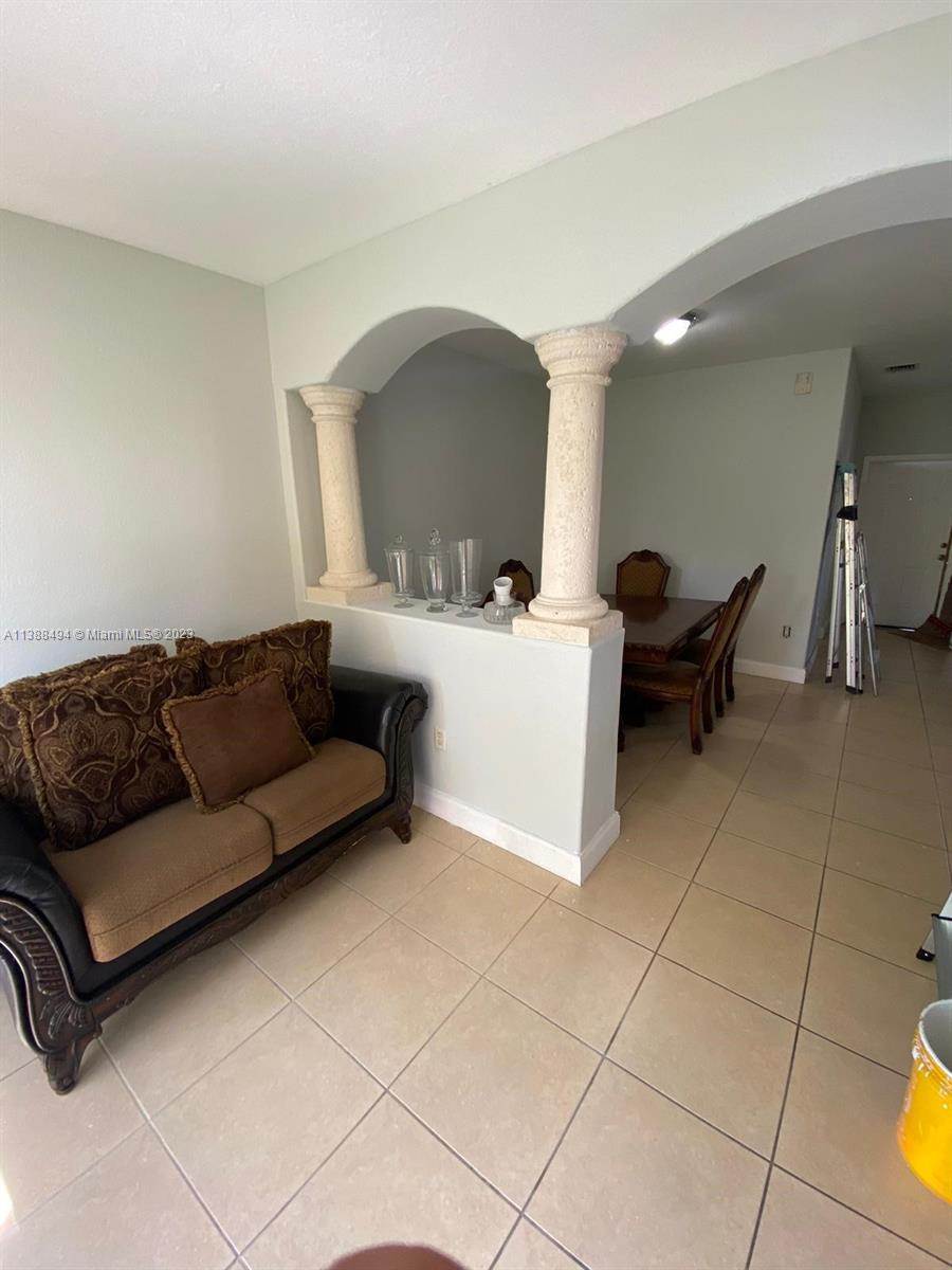 2441 SE 14th Ave # 373