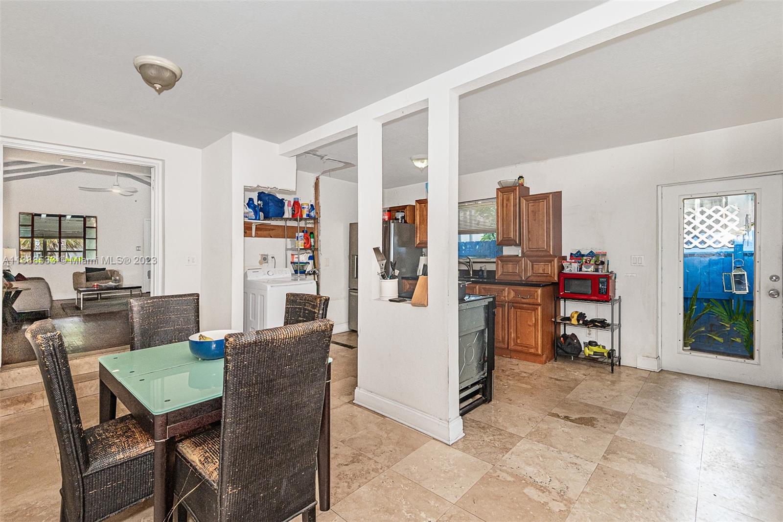23 NE 49th St