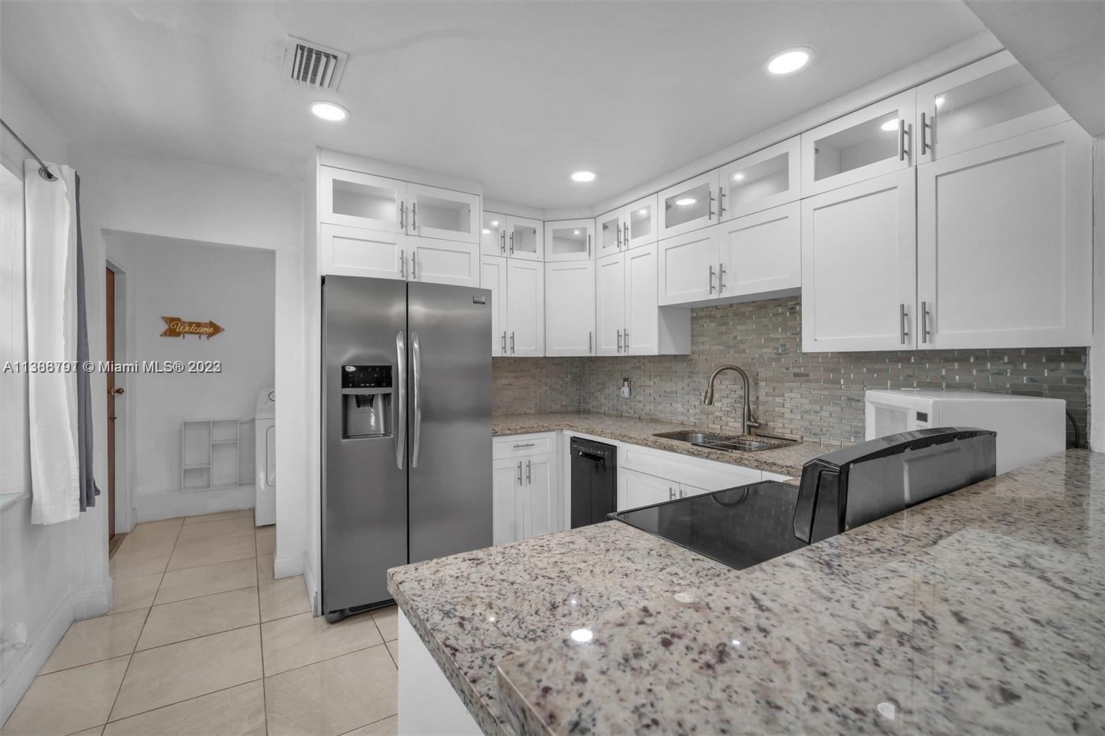 1635 Hollywood Blvd Unit: A