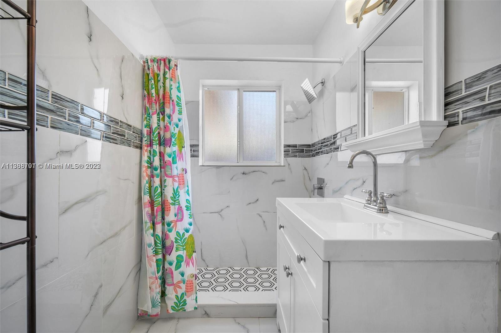 1635 Hollywood Blvd Unit: A