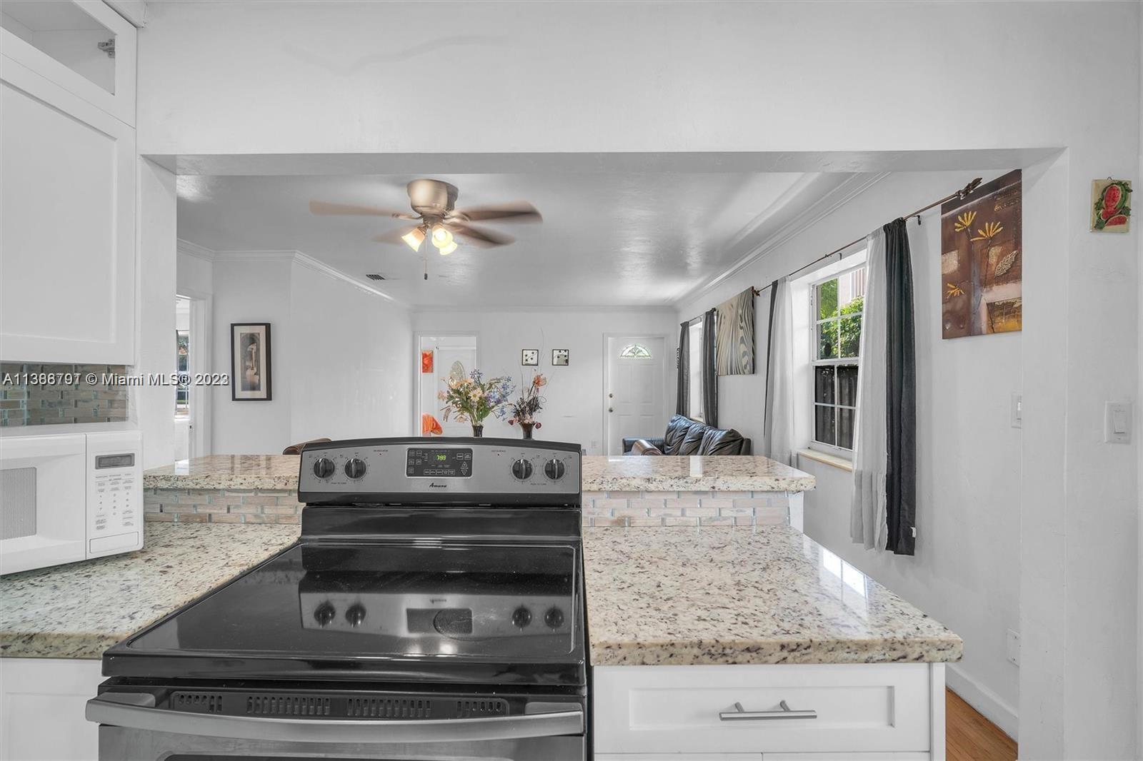 1635 Hollywood Blvd Unit: A