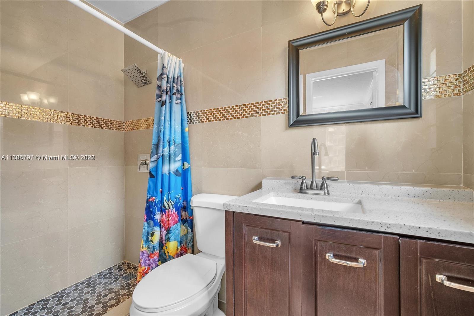 1635 Hollywood Blvd Unit: A