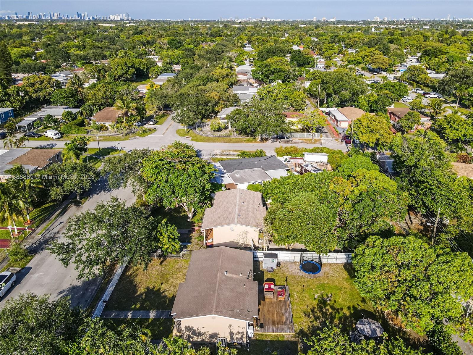 1620 NW 124th St