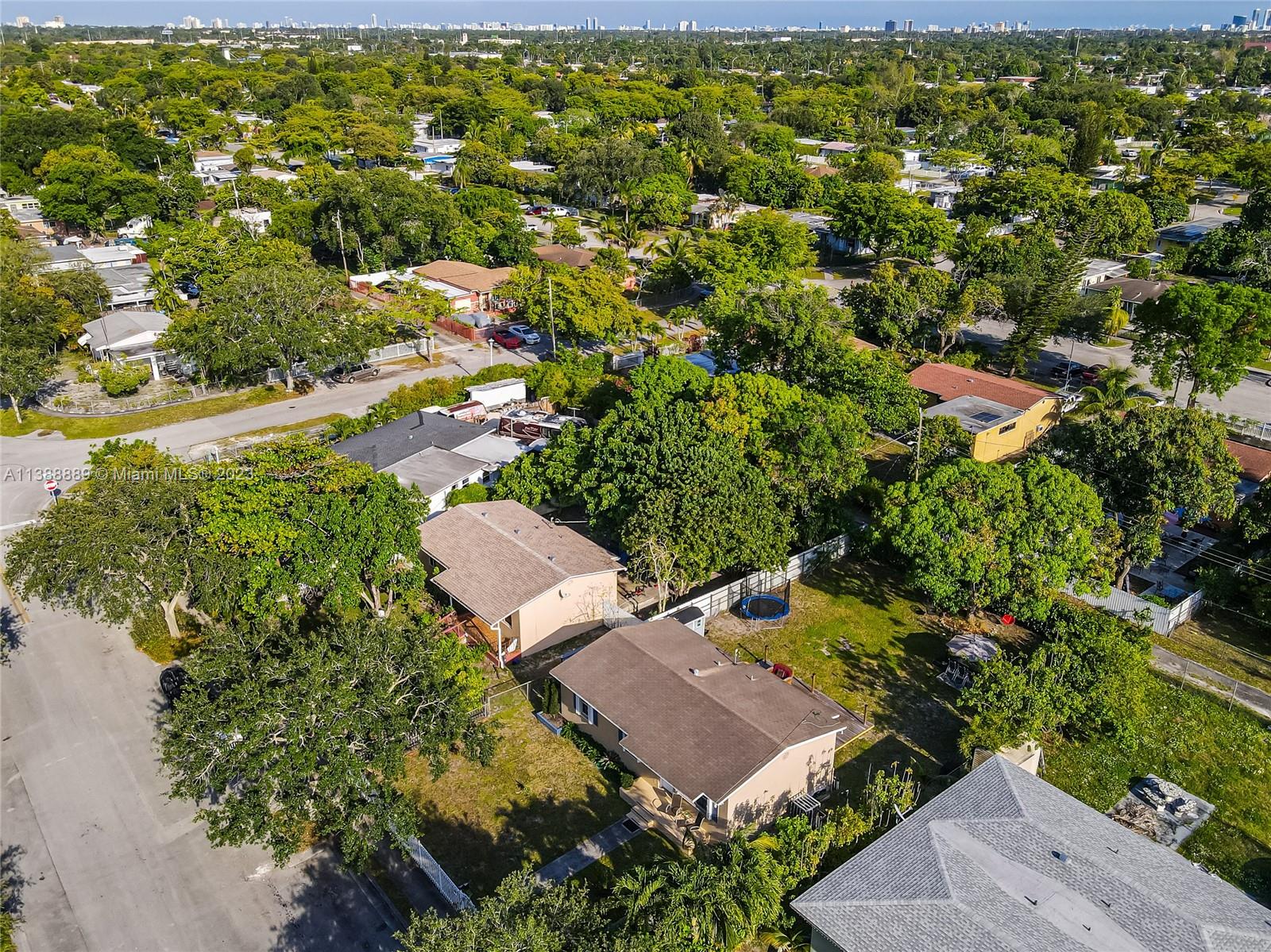 1620 NW 124th St