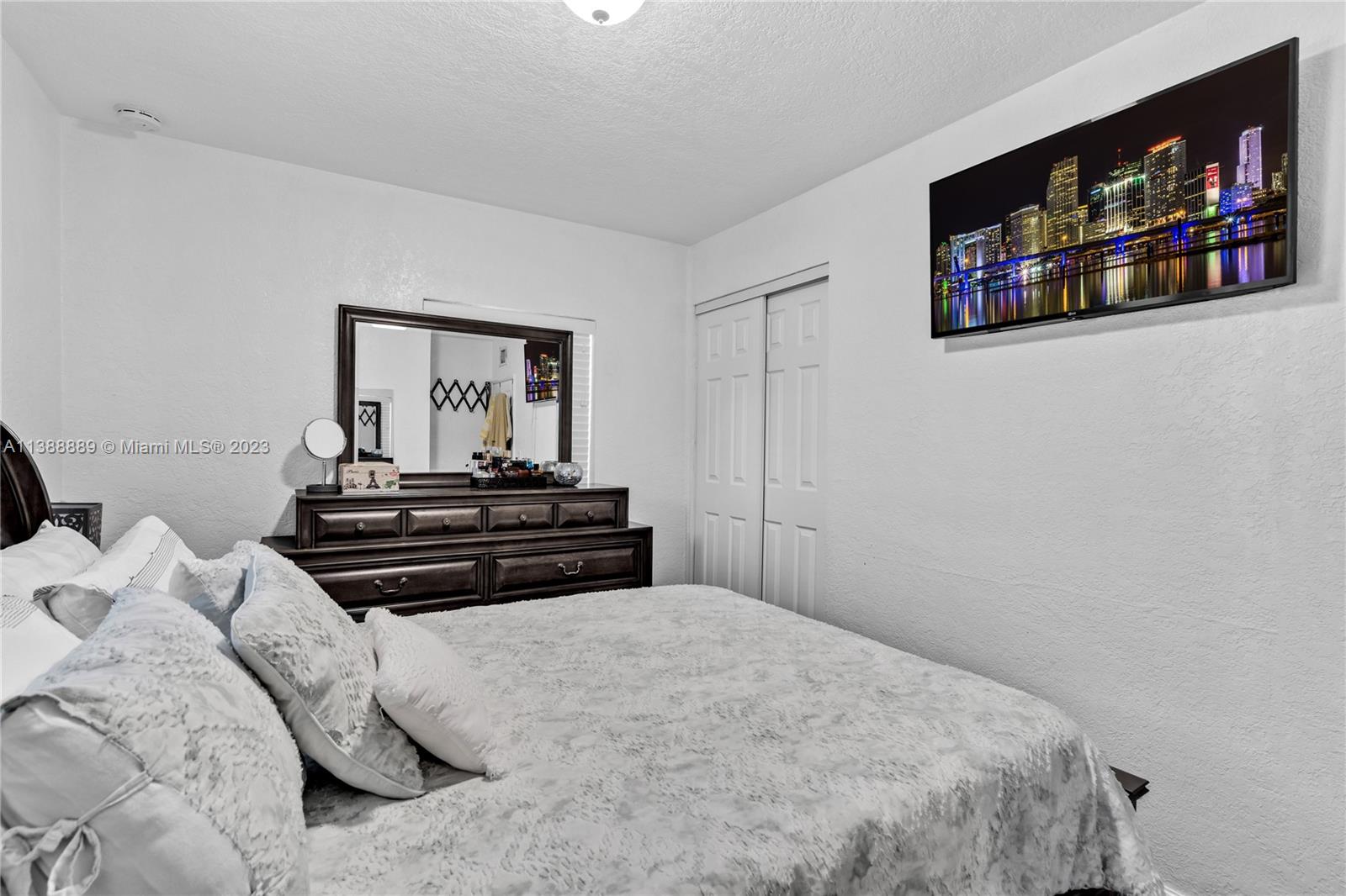 1620 NW 124th St