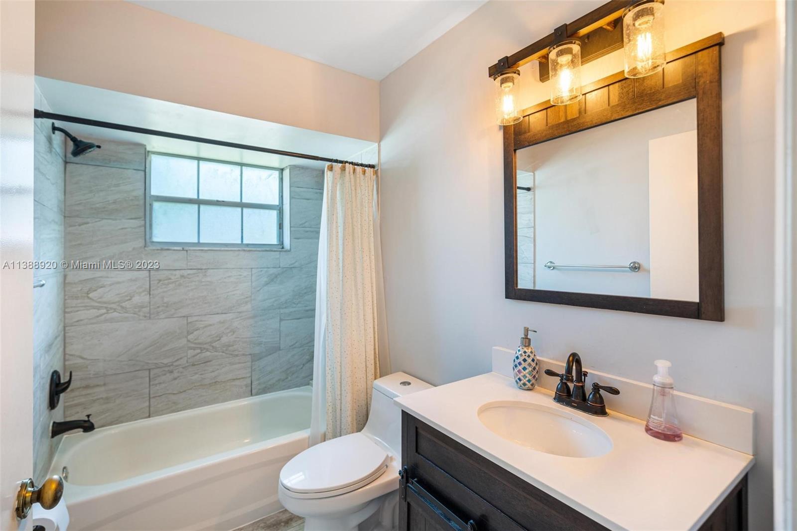 8754 SW 215th Ter Unit: 8754
