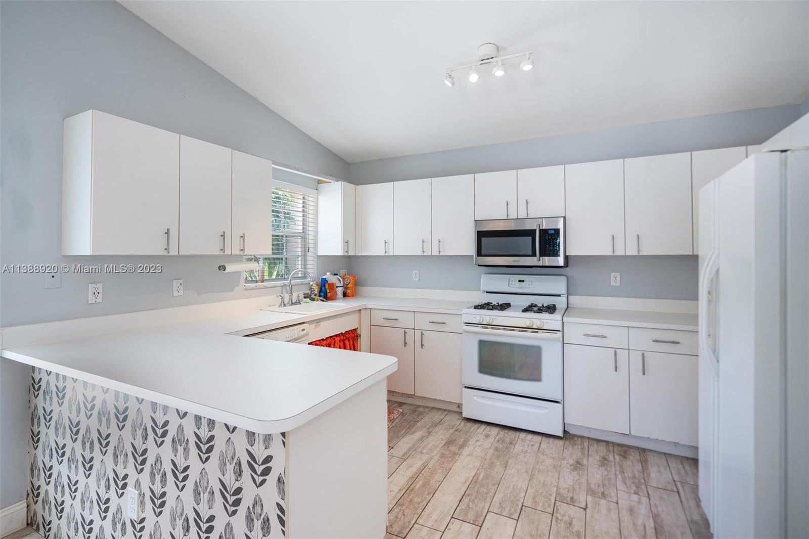 8754 SW 215th Ter Unit: 8754