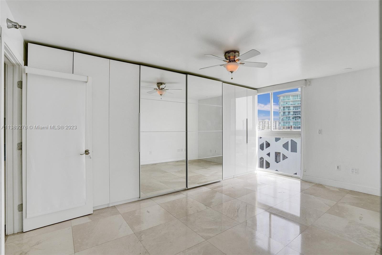 3200 Collins Ave Unit: 7-1