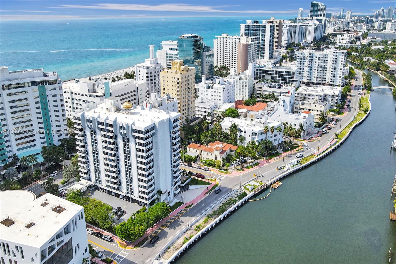 3200 Collins Ave Unit: 7-1