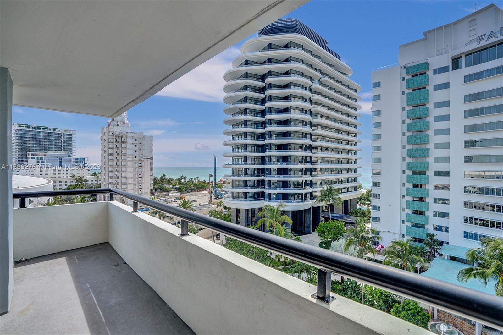 3200 Collins Ave Unit: 7-1