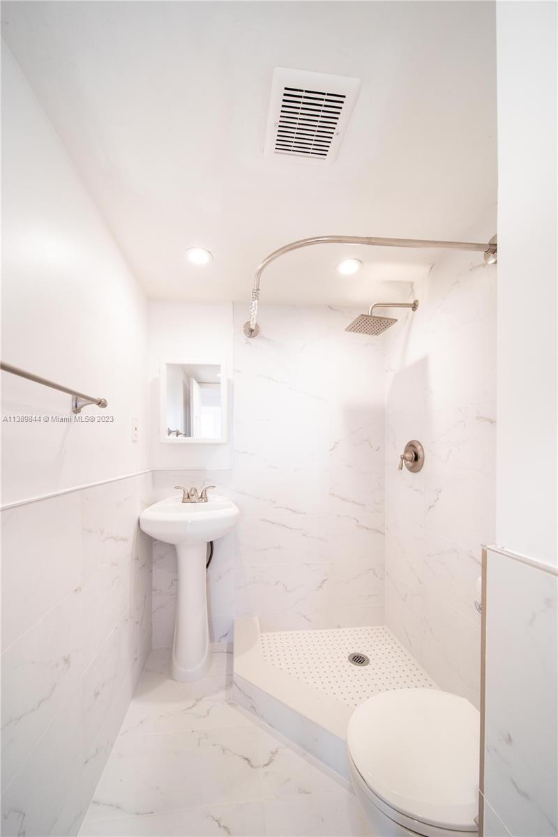 13120 SW 92nd Ave Unit: B-PH6